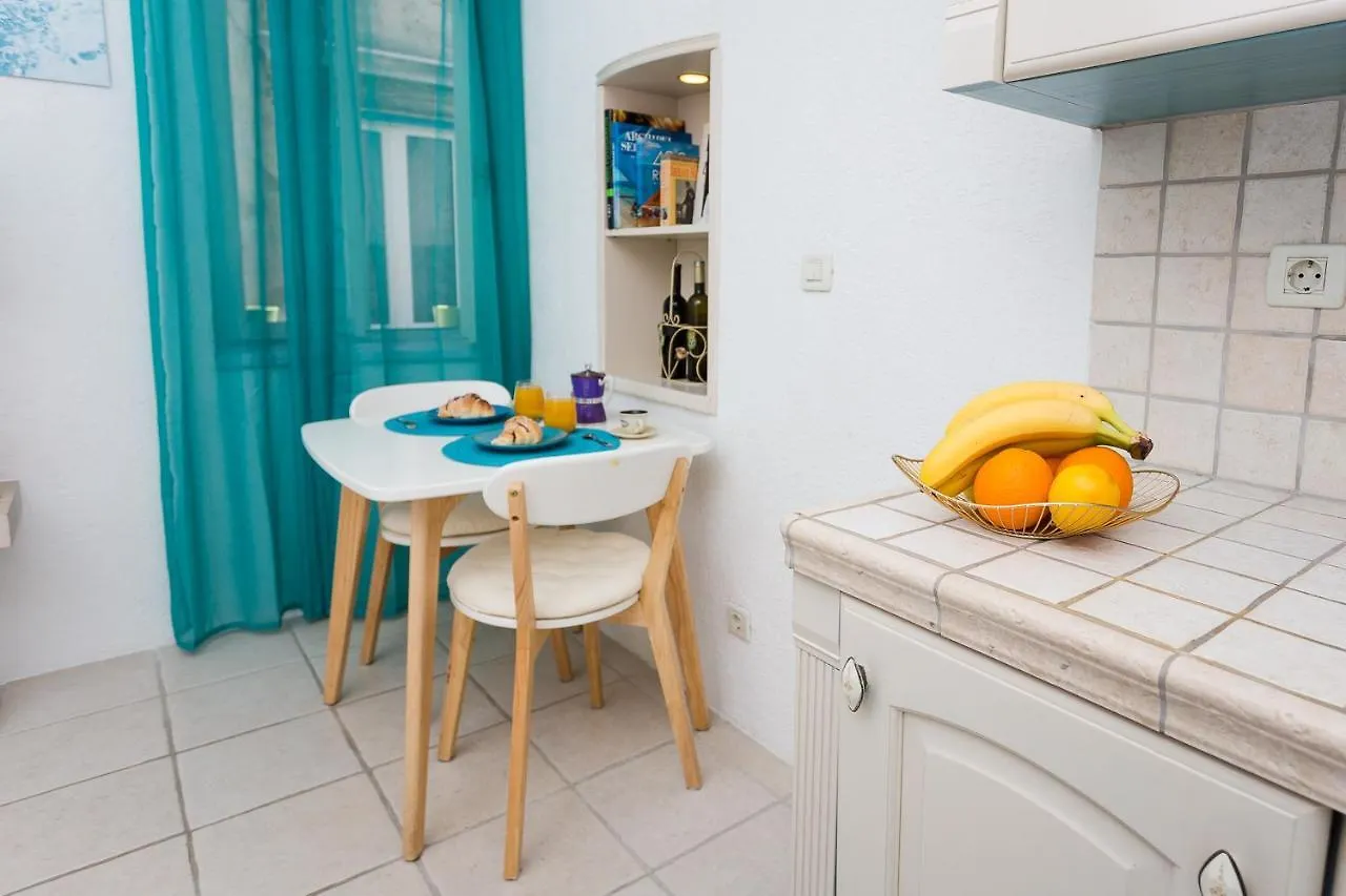 Studio Blue Boat Rovigno Croazia